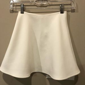 AMERICAN APPAREL WHITE SKIRT XS